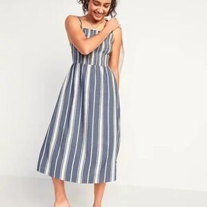 Old Navy Blue and White Smocked Midi Dress